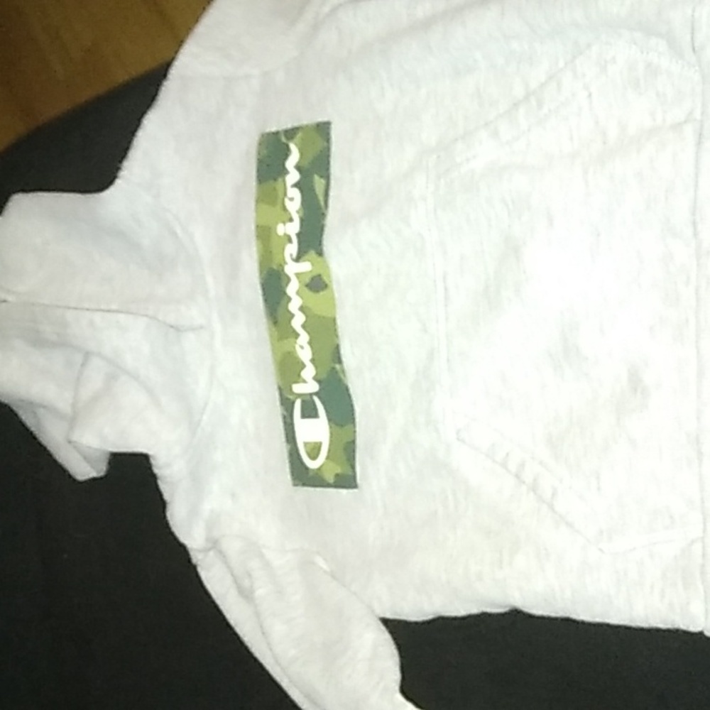 Champion  hoodie size 6 camo print